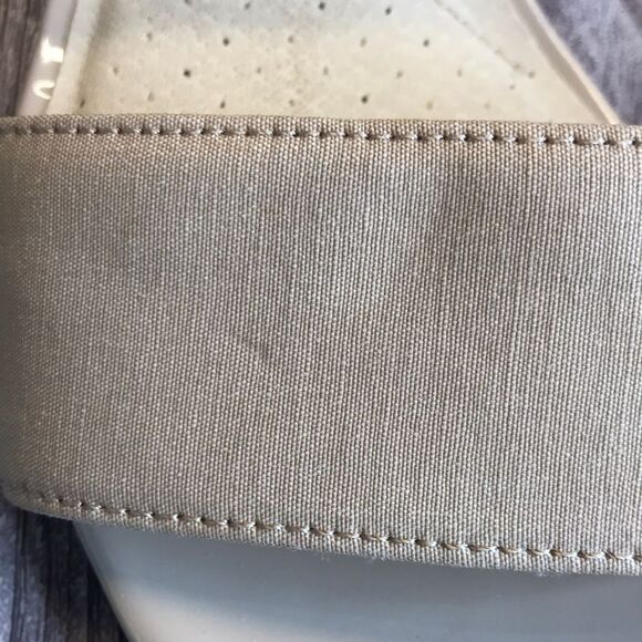 LIFESTRIDE Yolo Tan Ankle Strap Sandals - Picture 8 of 9